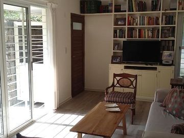 LINDÍSIMA CASA EN ADROGUÉ, MUY BIEN UBICADA -