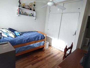 LINDÍSIMA CASA EN ADROGUÉ, MUY BIEN UBICADA -