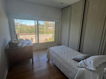 Casa 4 ambientes en venta - Barrio Privado Los Troncos