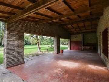 Casa de 3 dormitorios, terreno de  2375 m2 - Espora 5400 - Funes | Venta