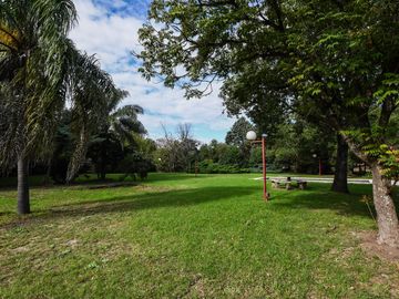 Casa de 3 dormitorios, terreno de  2375 m2 - Espora 5400 - Funes | Venta
