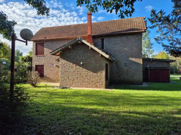 Casa de 3 dormitorios, terreno de  2375 m2 - Espora 5400 - Funes | Venta