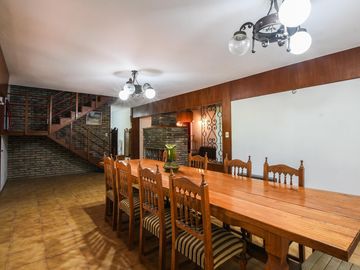 Casa de 3 dormitorios, terreno de  2375 m2 - Espora 5400 - Funes | Venta