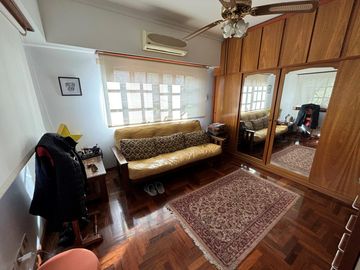 Casa 4 ambientes con detalles de categoría. Florida.