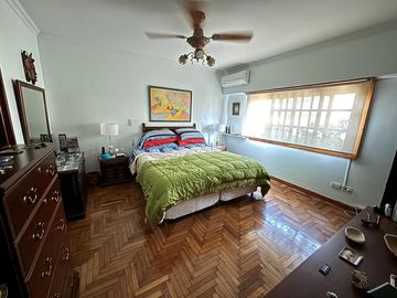 Casa 4 ambientes con detalles de categoría. Florida.