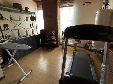 Casa 4 ambientes con detalles de categoría. Florida.