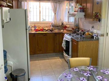 EXCELENTE CHALET DUPLEX VENTA OLIVOS