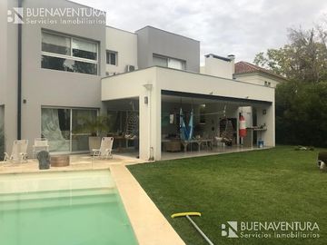 Oportunidad Casa - Fincas de Iraola I