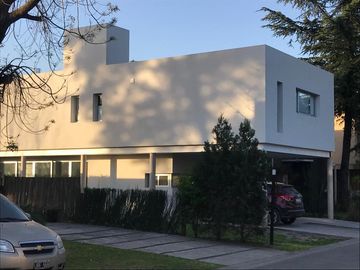 CASA VENTA ITUZAINGO