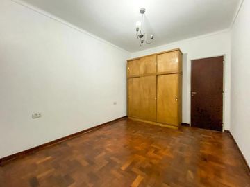 Ph en venta - 2 Dormitorios 1 Baño - Cochera - 79Mts2 - La Plata