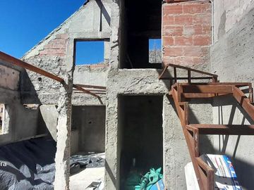 2.5 hectáreas golondrinas Chubut. con Arroyo permanente!!