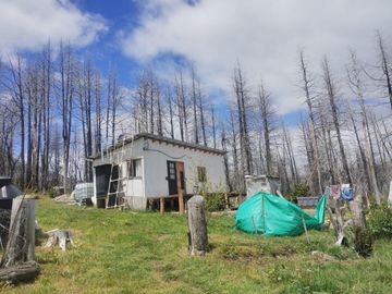 2.5 hectáreas golondrinas Chubut. con Arroyo permanente!!