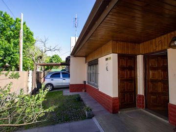 Chalet zona muy residencial cercano a la estación