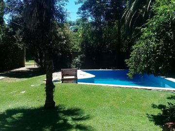 Quinta de 5 ambientes a terminar de 450m2 en el barrio el cazador, Escobar