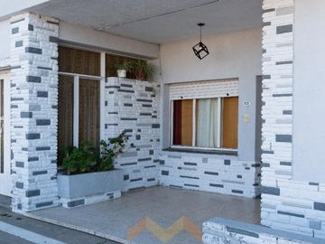 Casa - Villa Alonso (Santa Rosa, La Pampa)