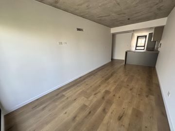 Venta -   Departamento Monoambiente c/ Balcón Terraza,  Calidad  -  Rosario, Centro.