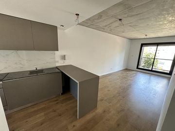 Venta -   Departamento Monoambiente c/ Balcón Terraza,  Calidad  -  Rosario, Centro.
