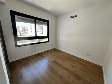 Venta -   Departamento Monoambiente c/ Balcón Terraza,  Calidad  -  Rosario, Centro.