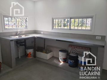 Casa a estrenar en Barrio Cerrado sin expensas El Relincho Bosques Souriguez sobre lote de 600 m2.