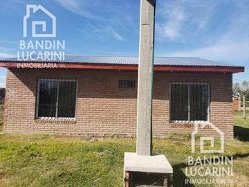 Casa a estrenar en Barrio Cerrado sin expensas El Relincho Bosques Souriguez sobre lote de 600 m2.