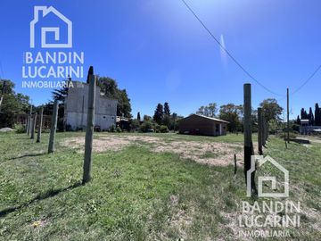 Casa a estrenar en Barrio Cerrado sin expensas El Relincho Bosques Souriguez sobre lote de 600 m2.