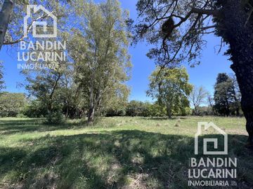 Casa a estrenar en Barrio Cerrado sin expensas El Relincho Bosques Souriguez sobre lote de 600 m2.