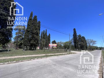Casa a estrenar en Barrio Cerrado sin expensas El Relincho Bosques Souriguez sobre lote de 600 m2.