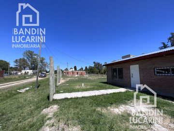 Casa a estrenar en Barrio Cerrado sin expensas El Relincho Bosques Souriguez sobre lote de 600 m2.