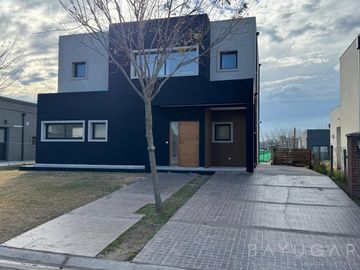Venta Casa - Barrio Privado San Pablo - Pilar