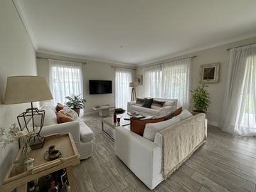 Casa en Alquiler temporario en B. Rumenco