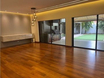 Casa en venta o renta con Piscina, Antigua -Costa del Este (AA)