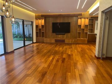 Casa en venta o renta con Piscina, Antigua -Costa del Este (AA)