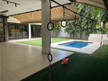 Casa en venta o renta con Piscina, Antigua -Costa del Este (AA)