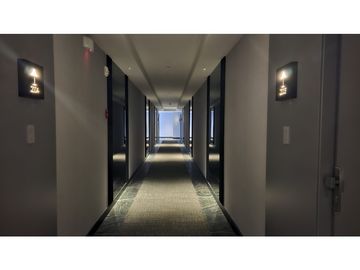 SE VENDE APARTAMENTO AMOBLADO EN AV. BALBOA