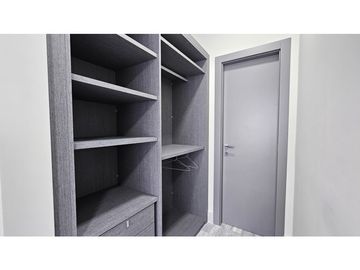 SE VENDE APARTAMENTO AMOBLADO EN AV. BALBOA