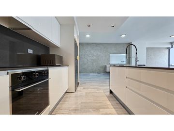 SE VENDE APARTAMENTO AMOBLADO EN AV. BALBOA