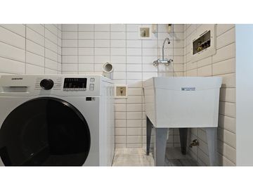 SE VENDE APARTAMENTO AMOBLADO EN AV. BALBOA