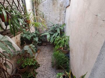 Casa PH en venta en Lanus Oeste