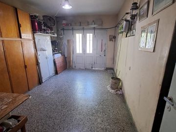 Casa PH en venta en Lanus Oeste