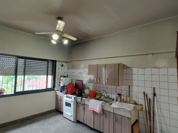 Casa PH en venta en Quilmes Oeste