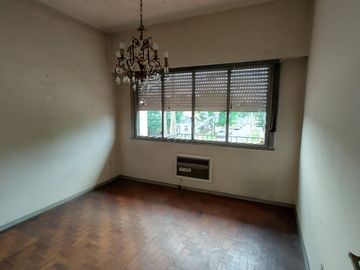 Casa PH en venta en Quilmes Oeste