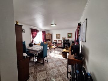 Venta Casa 4D/2B - San Joaquín