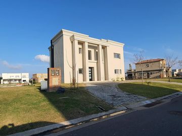 Casa en Ceibos