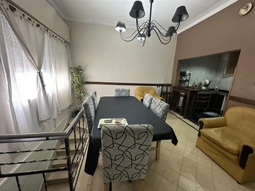 Casa en planta alta en Roca y Wheelwright