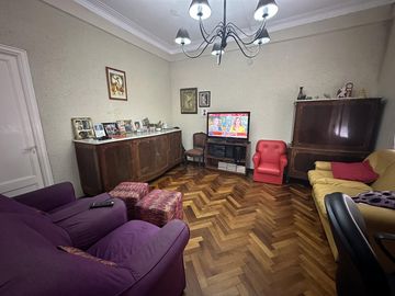 Casa en planta alta en Roca y Wheelwright
