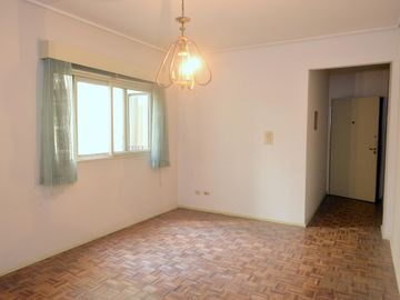 Departamento 3 ambientes en venta en Caballito
