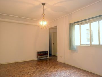 Departamento 3 ambientes en venta en Caballito