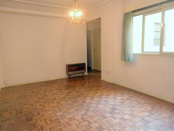 Departamento 3 ambientes en venta en Caballito