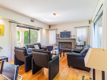 CASA EN VENTA EN BARRIO PRIVADO SEPTIEMBRE - MAROTO PROPIEDADES