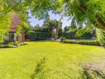 CASA EN VENTA EN BARRIO PRIVADO SEPTIEMBRE - MAROTO PROPIEDADES